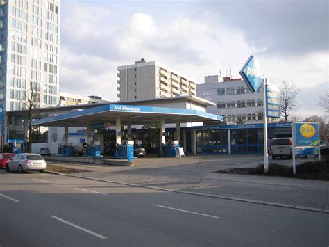 Deine Tankstelle ARAL, Harburger Straße 39, 27383 Scheeßel.